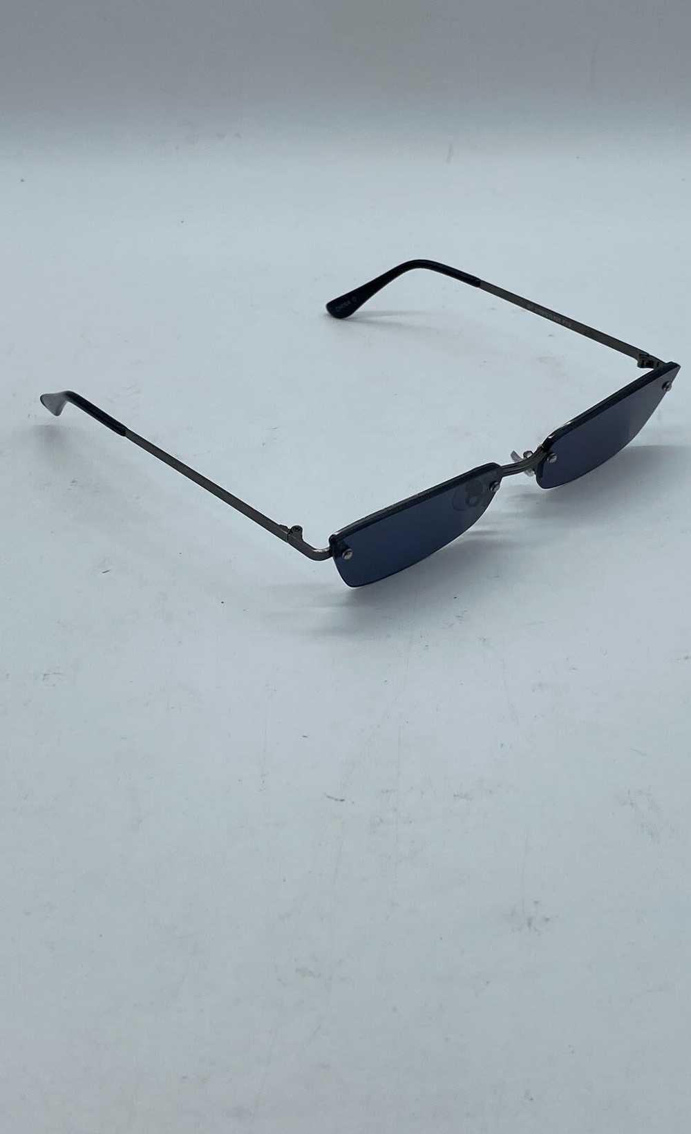 Unbranded Black Sunglasses - Size One Size - image 4