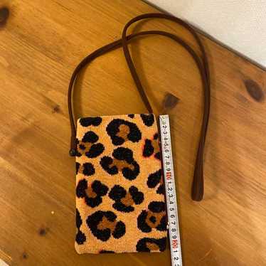 LOVERARY BY FEILER Leopard Pochette.