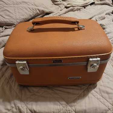 Vintage "American Tourister" Travel Case