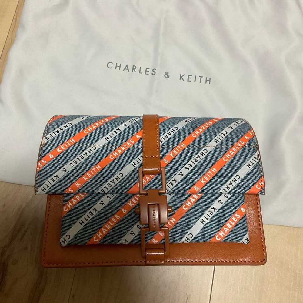 Charles and Keith Back - image 1