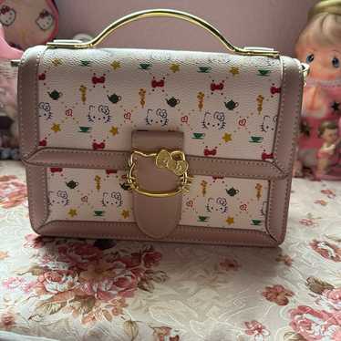 Hello Kitty purse