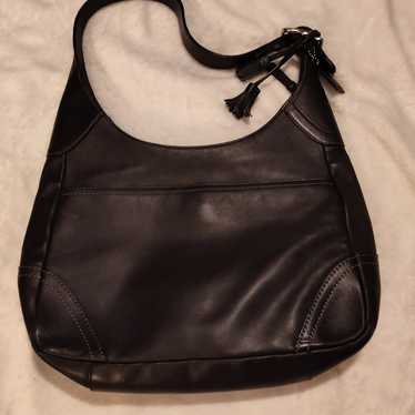 Like-New Leather COACH Shoulder Bag