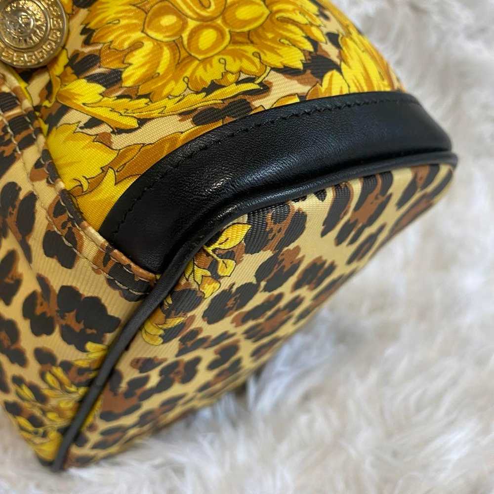 Versace Vanity Vanity Bag
Leopard Animal Excellen… - image 2