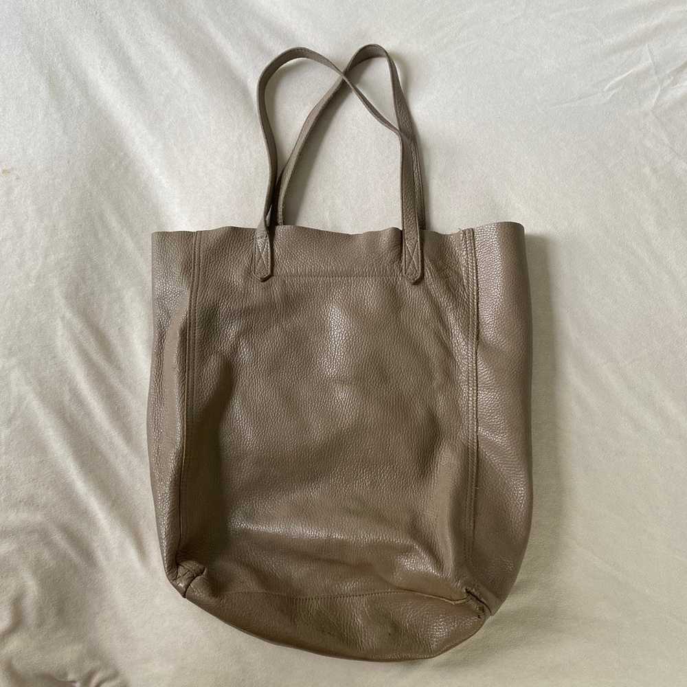 Cuyana Tall Taupe pebbled leather large tote bag … - image 1