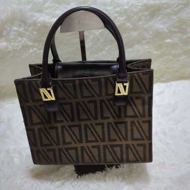 Brand new DIANA VALENTINO handbag.