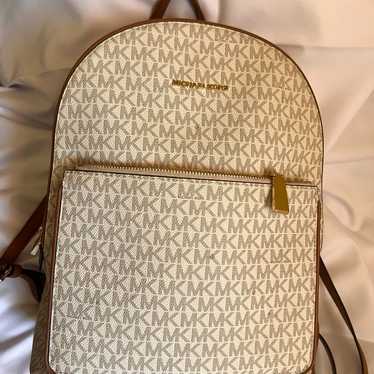 Michael Kors Womens Kenly Medium Adina Backpack