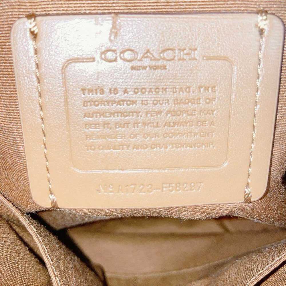 Like New Condition COACH Shoulder Bag Signature P… - image 11