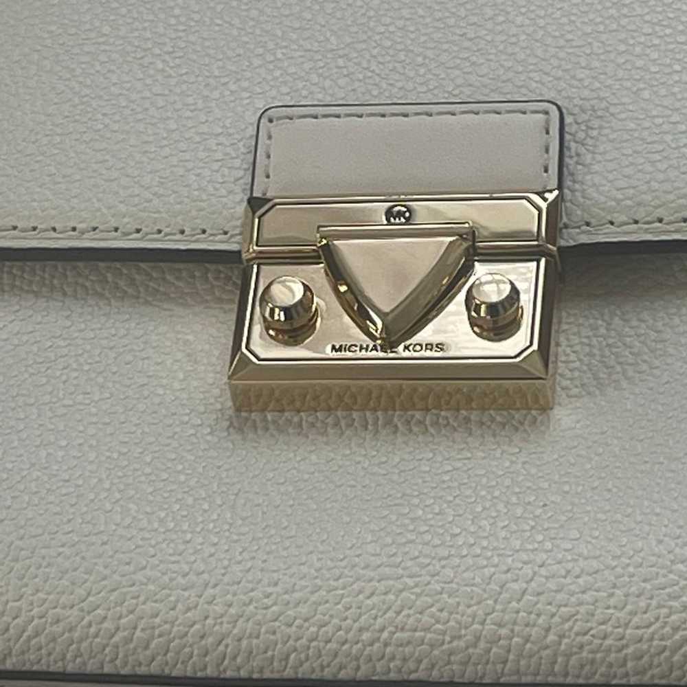 Gorgeous Michael Kors Cream Color Purse/ Bag. EXC… - image 3