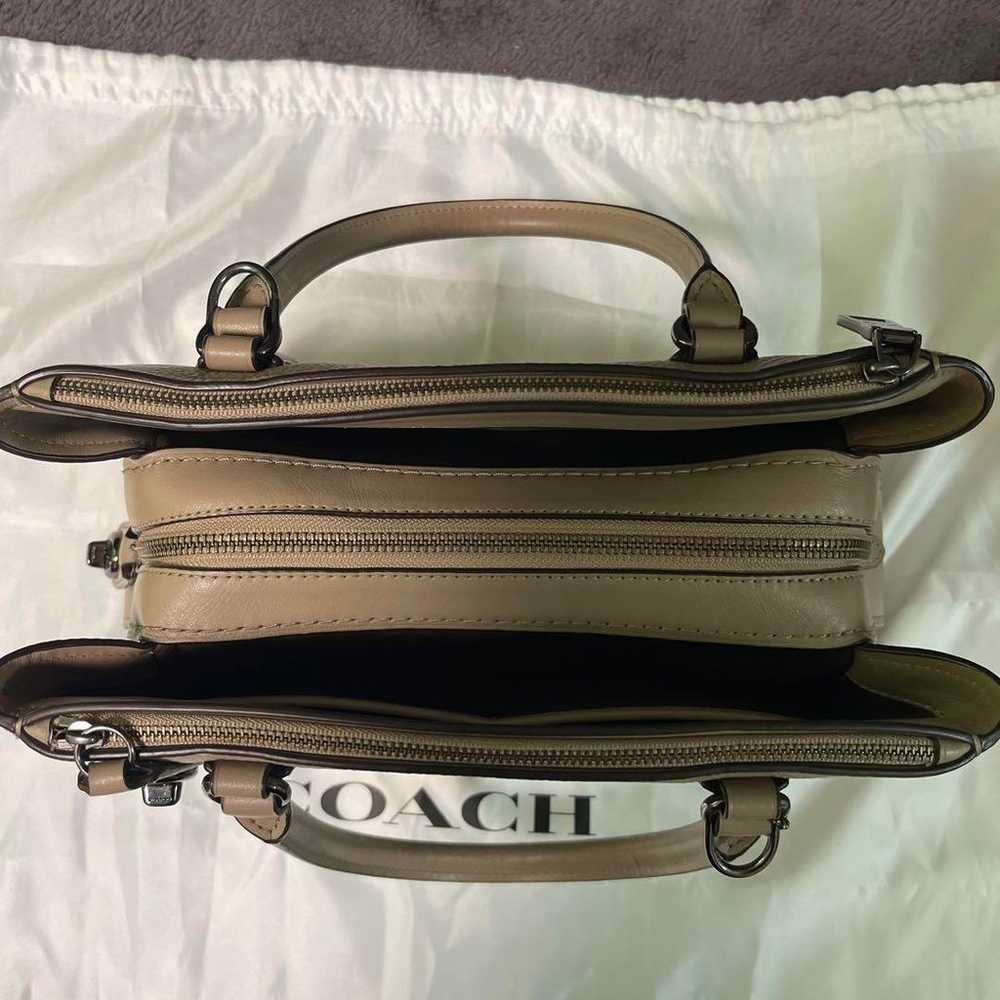 COACH bag rare item in excellent condition - image 5