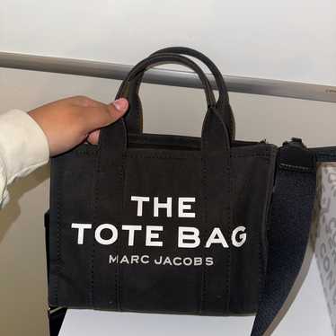 MARC JACOBS the tote bag - image 1