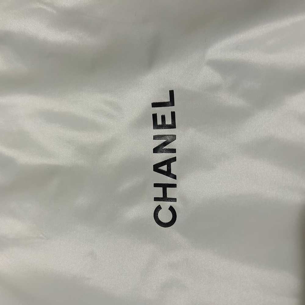 Chanel Beaute White Puffy Makeup Vanity Case Pouch - image 7