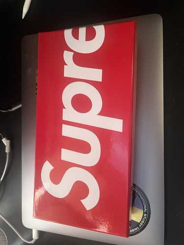 Supreme Supreme Spray Paint Montana Cans