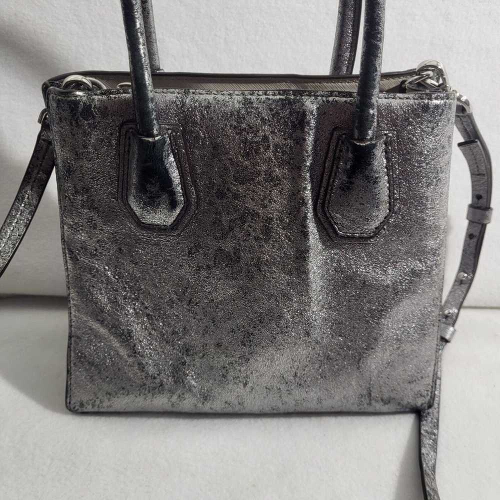 Michael Kors Light Up  Mercer MD Messenger Leathe… - image 12