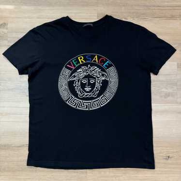 Tシャツ・カットソー VERSACE 'Medusa' logo print T-shirt Multicolor Versace Medusa Head Rainbow Logo Print T- Shirt Black sz IT