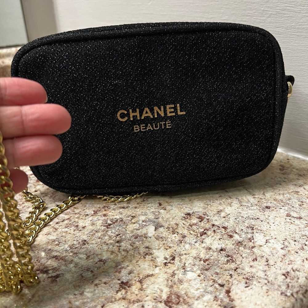 Chanel cosmetic and crossbody bag - image 7