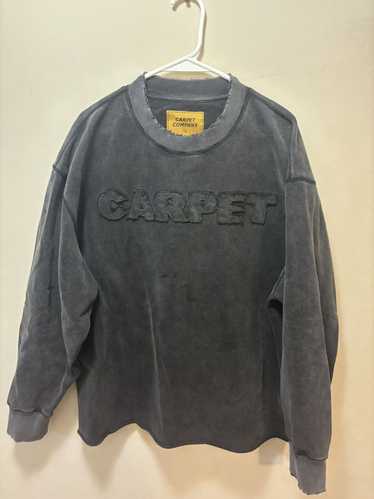 Carpet Carpet distressed crewneck