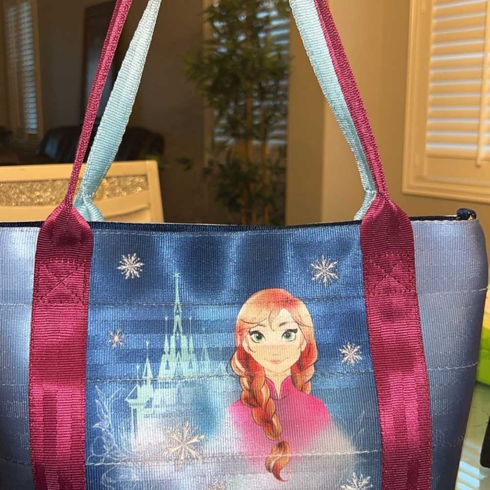 harveys Disney Frozen mini poster tote & fun size… - image 6