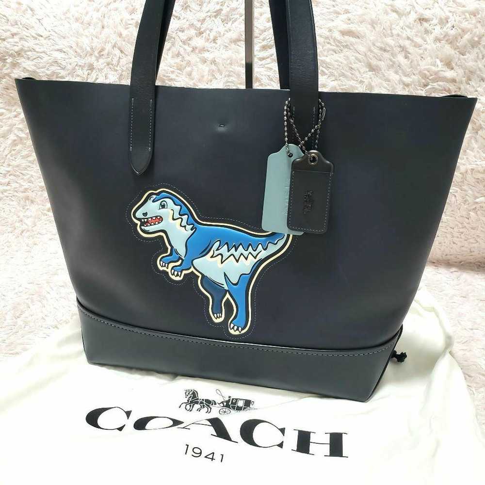 Rare item: COACH Lexy Tote Bag, large capacity, b… - image 1