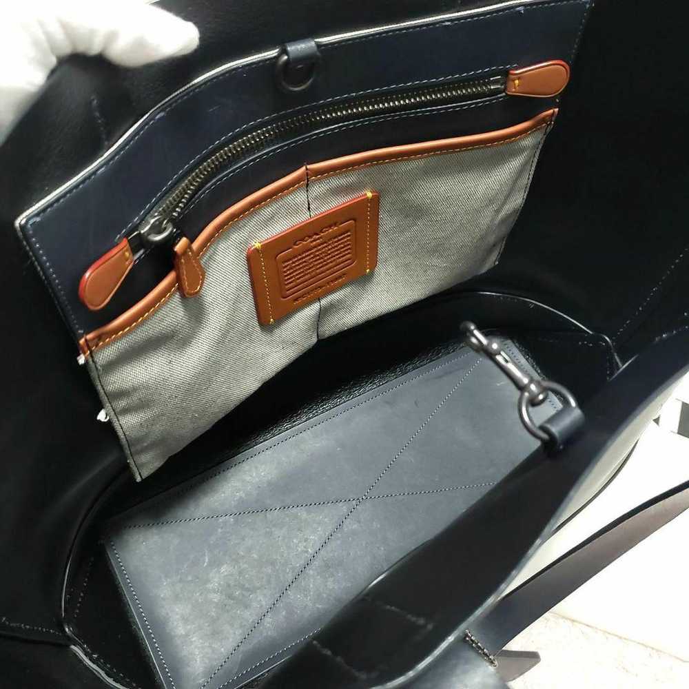 Rare item: COACH Lexy Tote Bag, large capacity, b… - image 9