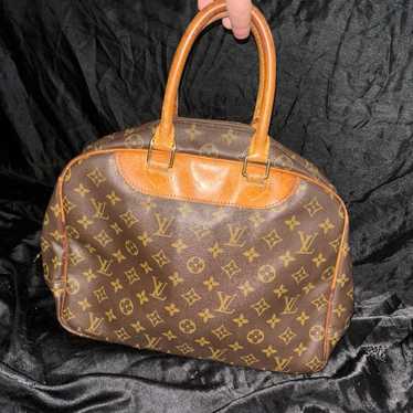 Louis Vuitton Deauville handbag