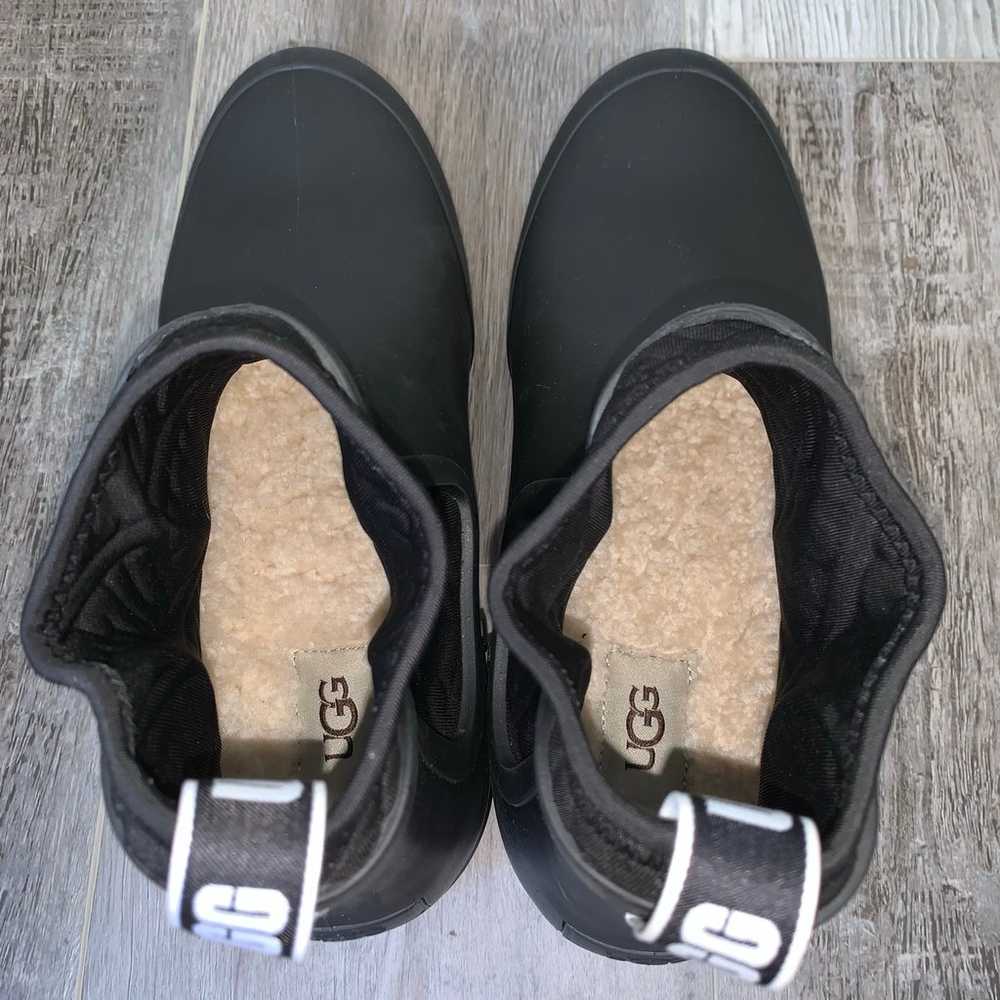 UGG womens Sheepskin Insole Rain Boots (LIKE NEW) - image 3