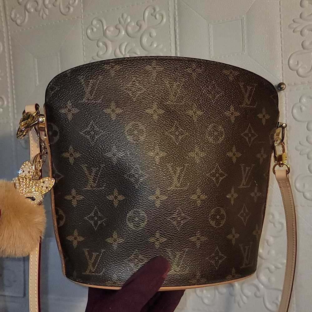 LOUIS VUITTON Drouot Monogram Canvas Shoulder Cro… - image 9