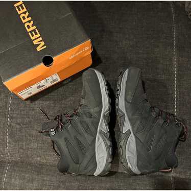 Merrell Moab 2 Mid Ventilator Womens Hiking Boots