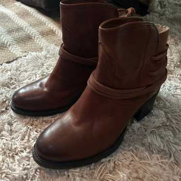 Freebird by Steve Madden Casey Cognac Booties 8