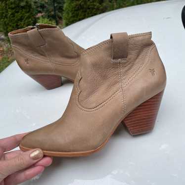 New Frye Reina Western Bootie Size 8