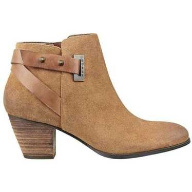 GUESS Verity Chunky Heel Booties Beige boots 6.5