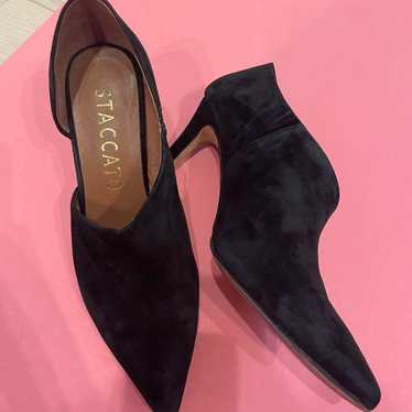 Staccato Heel Pumps.