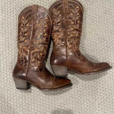 Ariat cowboy boots women