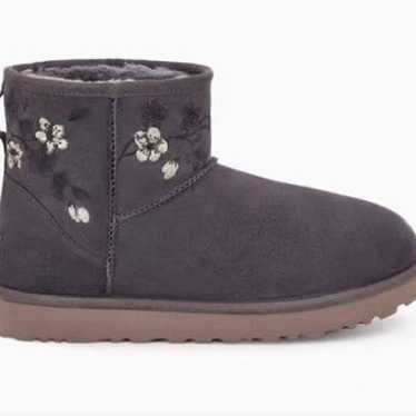 ugg UGG Classic Mini Blossom