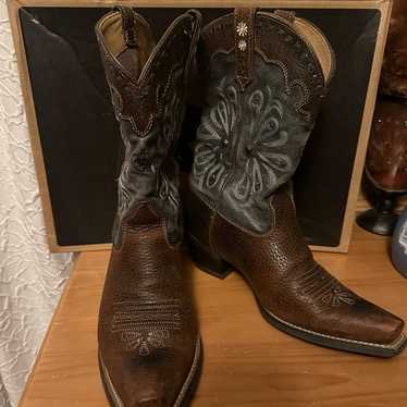 Ariat cowboy boots women