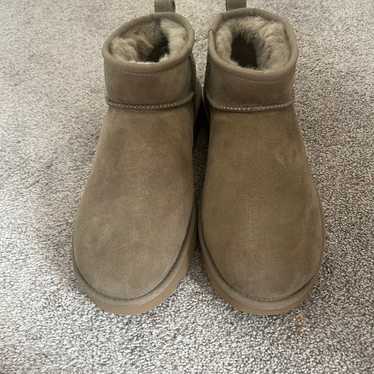 UGG Ultra Mini