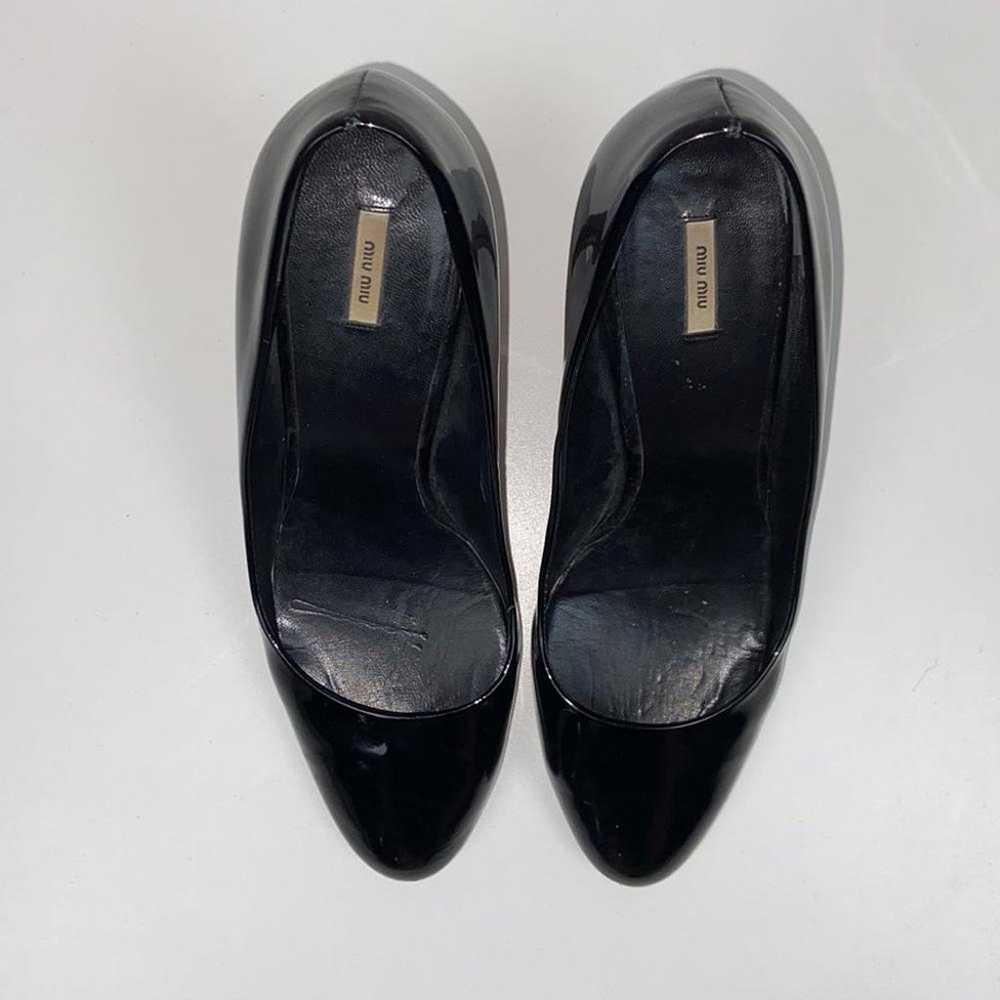 Miu Miu l Patent Leather Round Toe Stiletto Pumps… - image 3