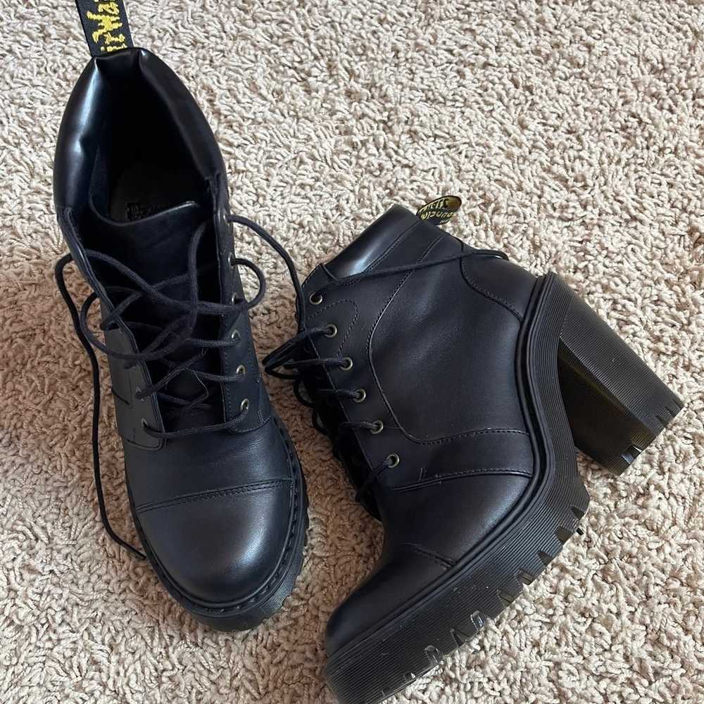 Dr. Martens Averil Boot Size 7 - image 7