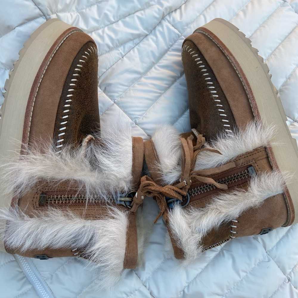 New UGG Fluff Punk Boots Size 6 - image 6