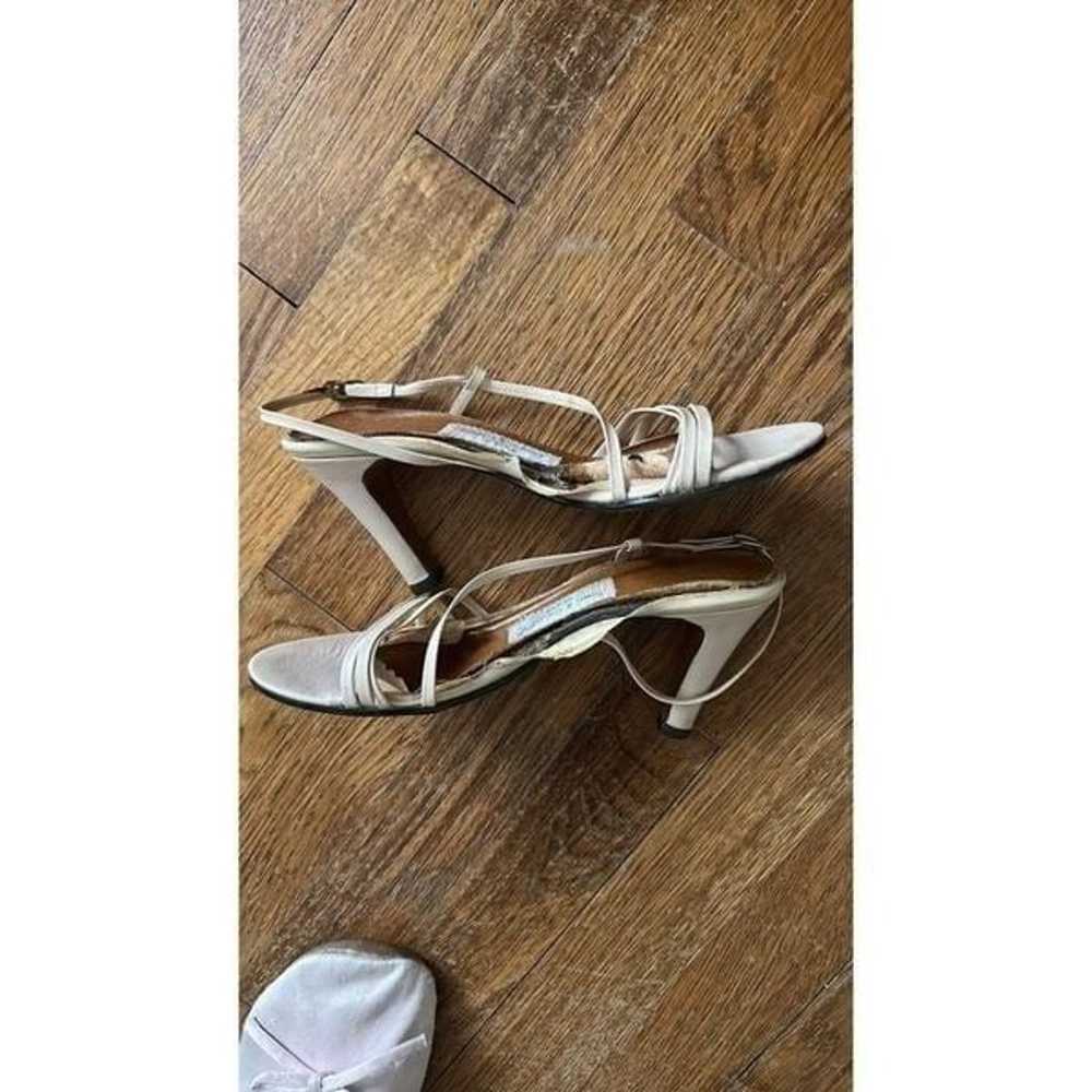 Vtg 70s Town & Country cream sandal heels - image 11