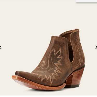 Ariat cowboy boots