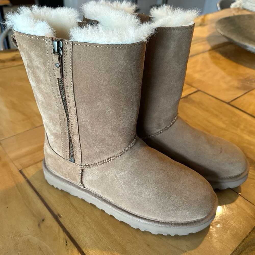 UGG Australia Classic Short Boots with zip sides … - image 1