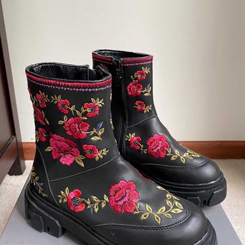 FARM RIO Women Floral Embroider Boots - NEW NWOB - image 10