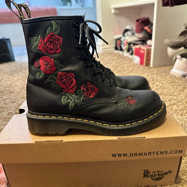 Dr. Martens 1460 Vonda Boots