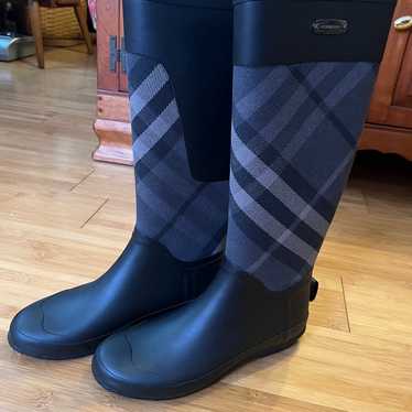 Burberry riddlestone rain boots size 8 best sale