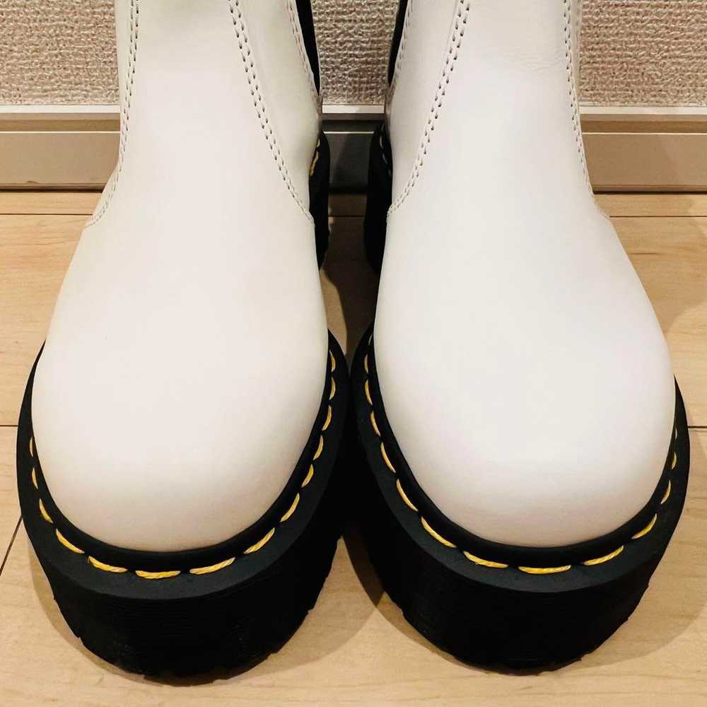 【Almost Unused】Dr. Martens Chelsea Boots Side Gor… - image 3