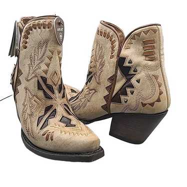 Ariat Mesa Wonen Boots Crema Snip Toe Beige Wester