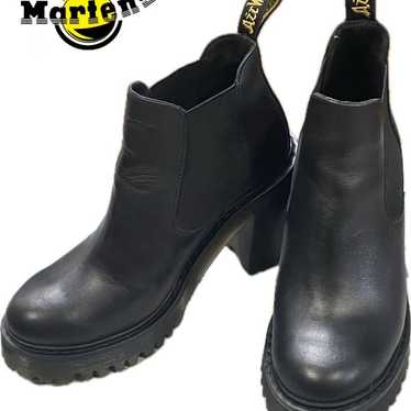 Dr. Martens Chunky Heel Side Gore Boots in Black