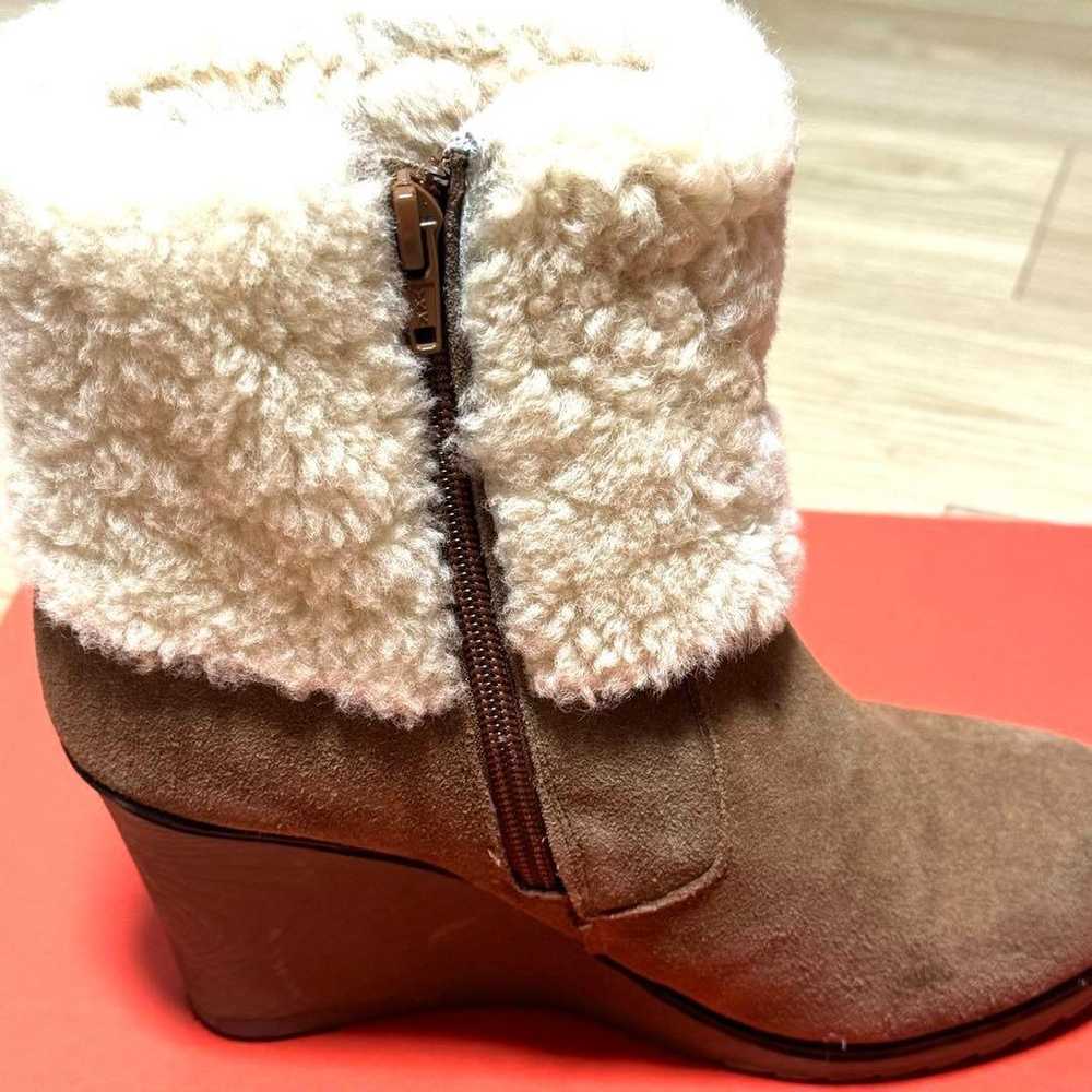 UGG Australia 23cm sheepskin boots - image 3