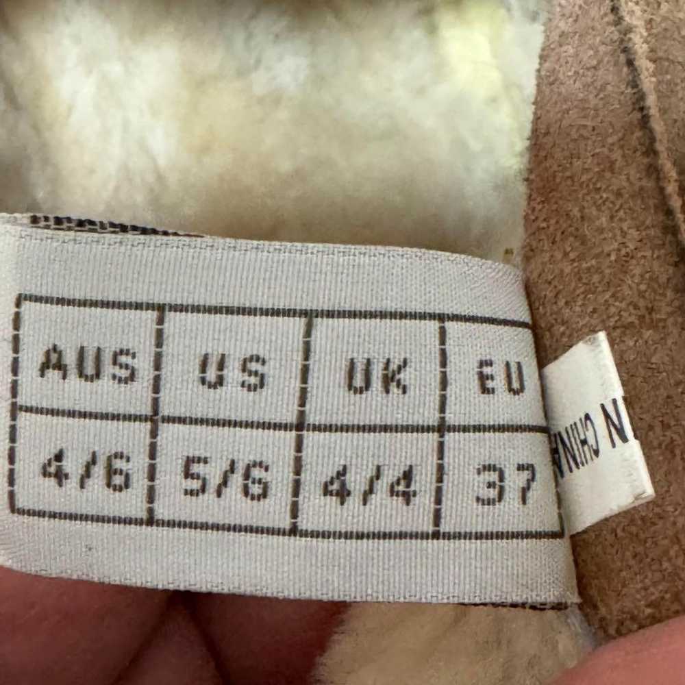 UGG Australia 23cm sheepskin boots - image 8