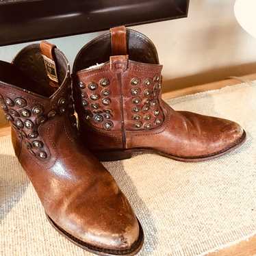 FRYE Cowgirl boho studded low calf boots brown le… - image 1